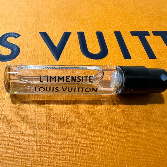 *SOLD* Louis Vuitton Travel Size Men's Fragrance Set - Picture 6 of 6